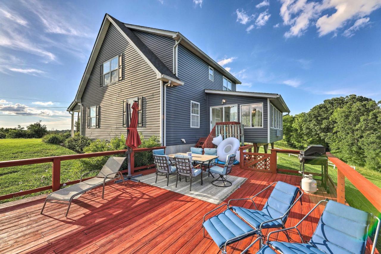 Вилла Williamstown Gem With Private Pool And Hot Tub! Экстерьер фото